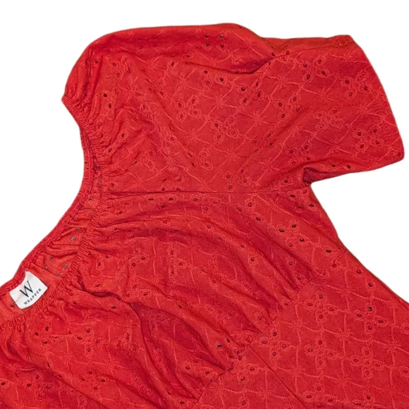 🌞 3/$15 - Wrapper Eyelet Milkmaid Puff Sleeve Blouse - Picture 5 of 6